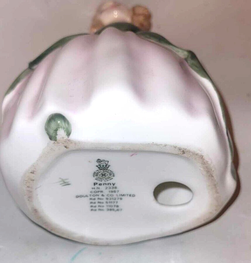 Royal Doulton Figurine Penny Hn 2338 13 cm
