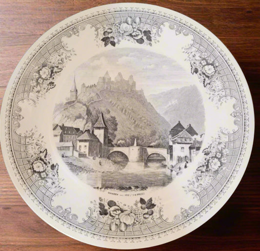 Villeroy & Boch  10 " Depuis 1748 Le Grand-Duche de Luxembourg plate No.2 scenic