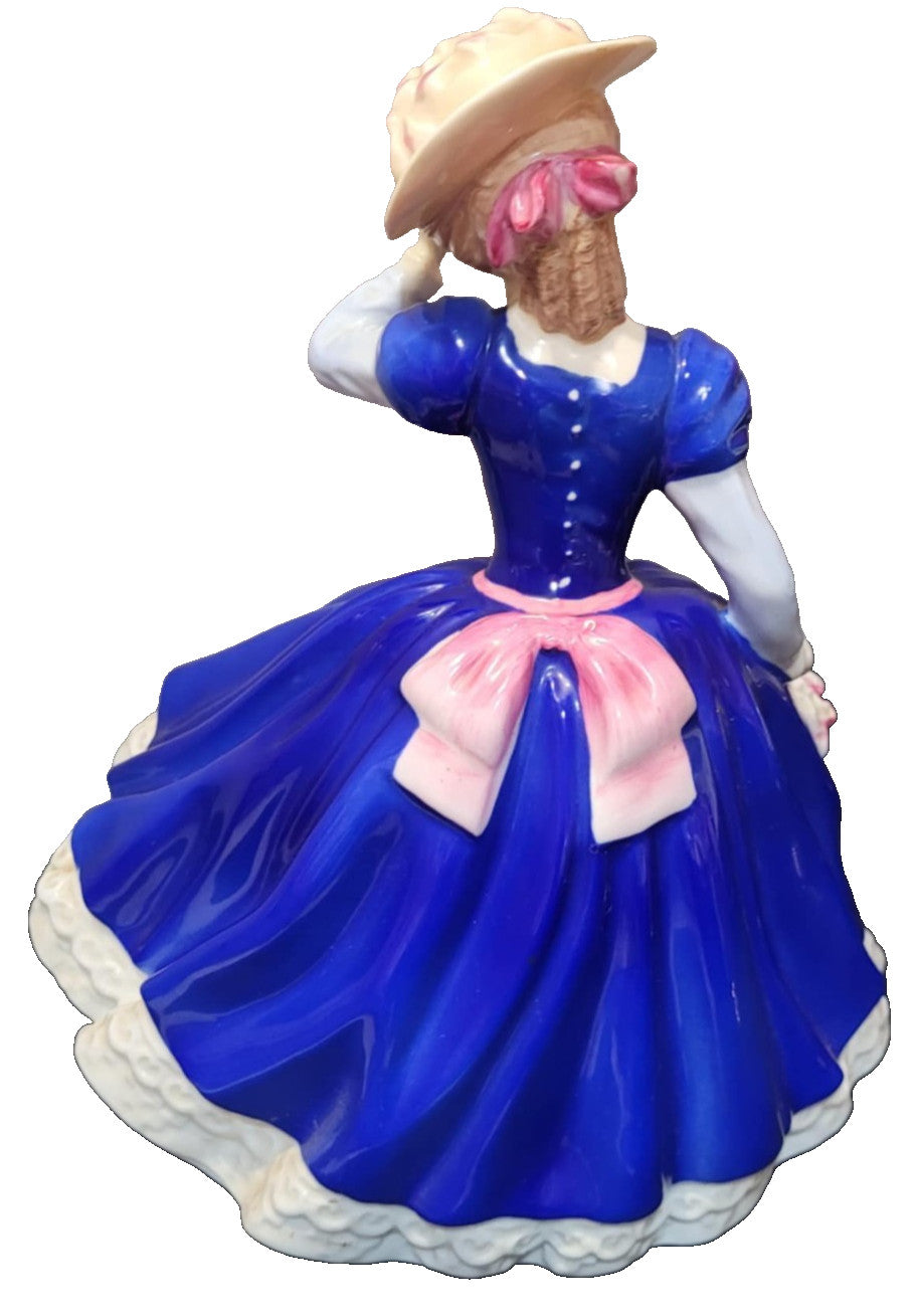 Royal Doulton Figurine  Mary  Figure of the Year 1992 - HN3375