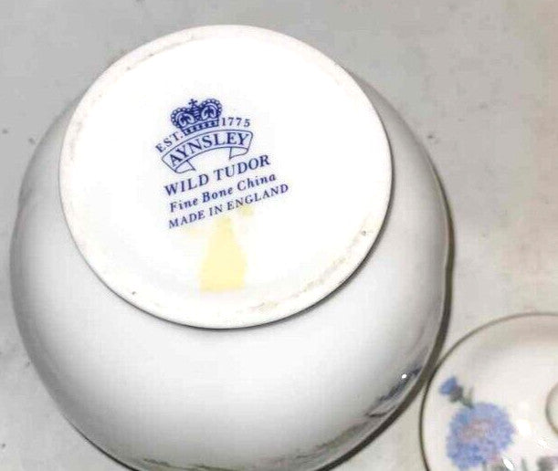 Aynsley Fine Bone China Wild Tudor squat Lidded Ginger Jar England