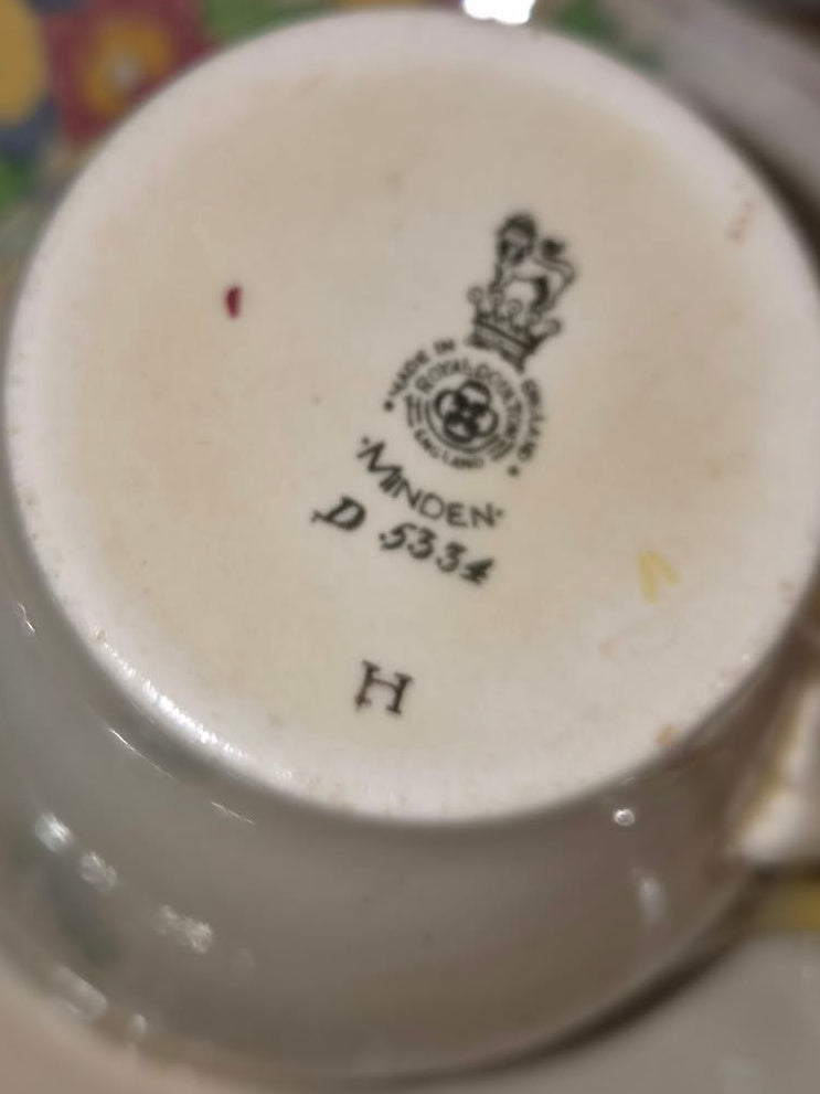 Reverse and maker's mark of the Royal Doulton Minden D5334 breakfast cup and saucer