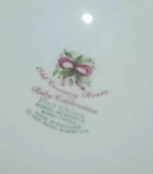 Royal Albert old country roses pink chintz Tea Pot Medium Size 1 3/4 pint