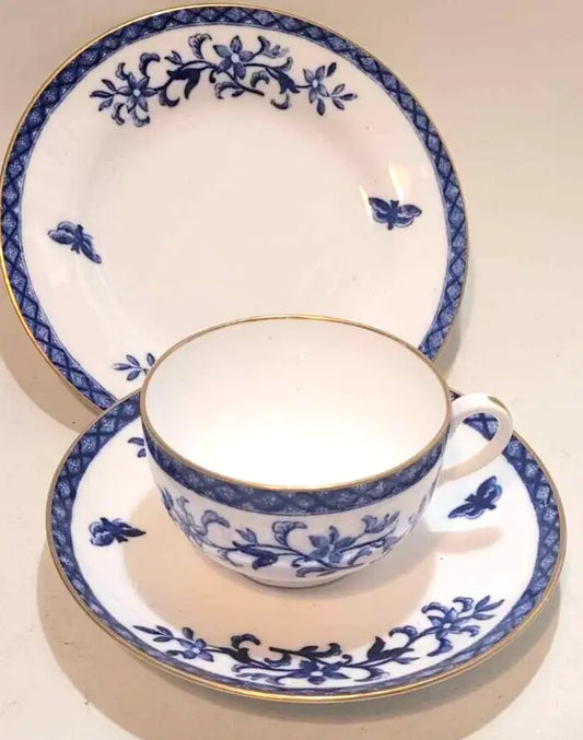 8x Victorian Copelands china blue butterfly teacups saucers plates blue gold