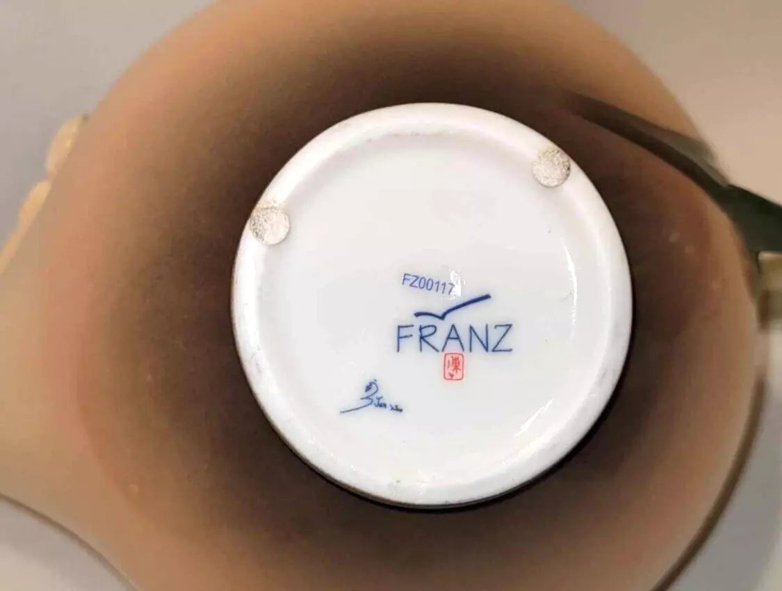Franz Porcelain Dragonfly Teapot Artist Jen Woo FZ00117