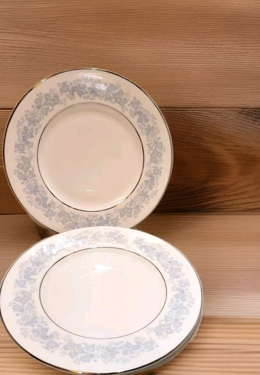 2x Royal Doulton Meadow Mist Dinner Plates bone china England 10.75"