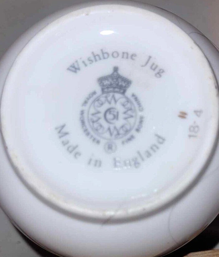 Royal Worcester The wishbone Jug creamer Historic bone china England