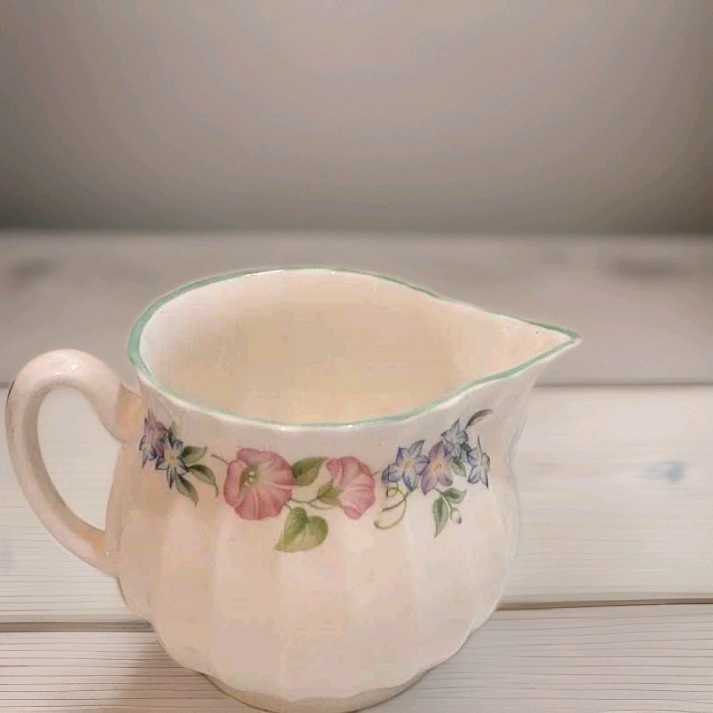 Royal Worcester English Garden creamer milk jug for coffee set