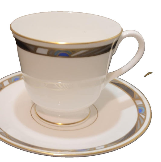 Royal Worcester Raffles Teacup & saucer bone china England Art deco pattern