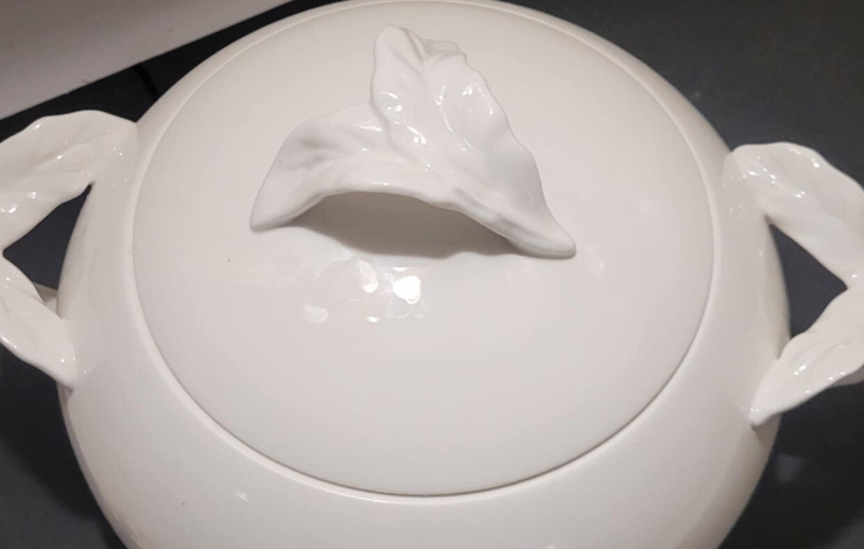 Villeroy & Boch FOGLIA Lidded Tureen vegetable dish