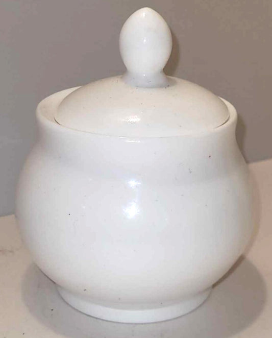 Royal Doulton st andrews Signature white lidded sugar bowl preserves