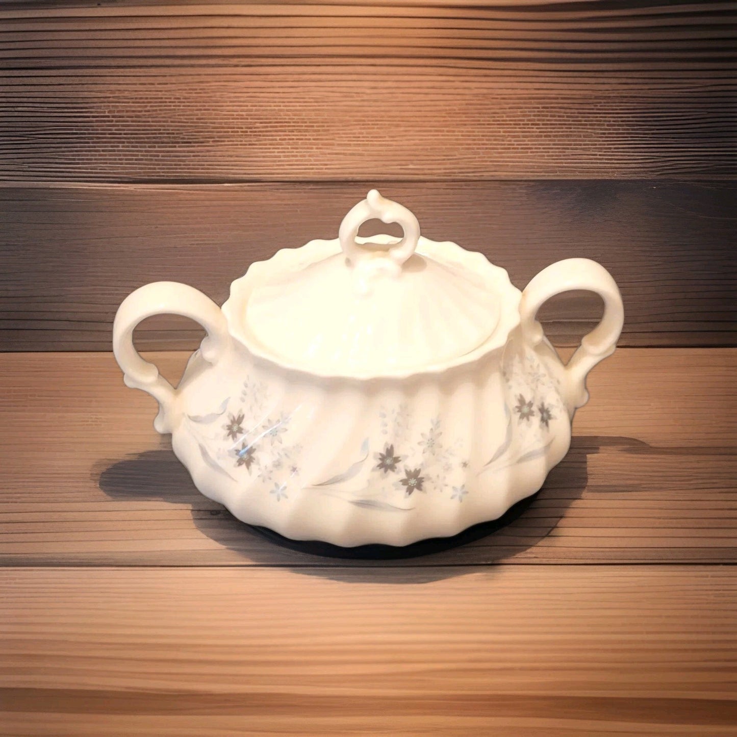 Royal Doulton Millefleur  Bone China Lidded Sugar Bowl mille fleur