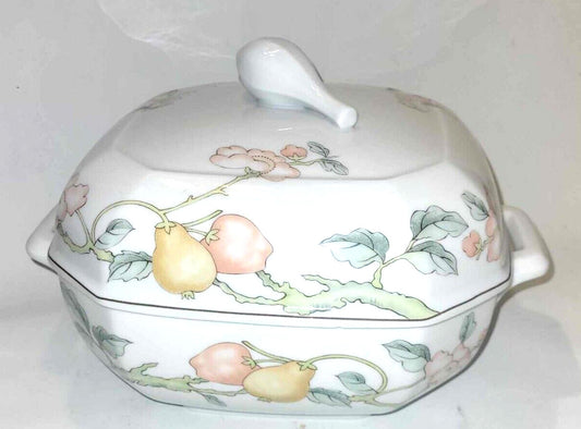 Villeroy & Boch Fruit Garden Covered Vegetable Bowl tureen Heinrich Germany