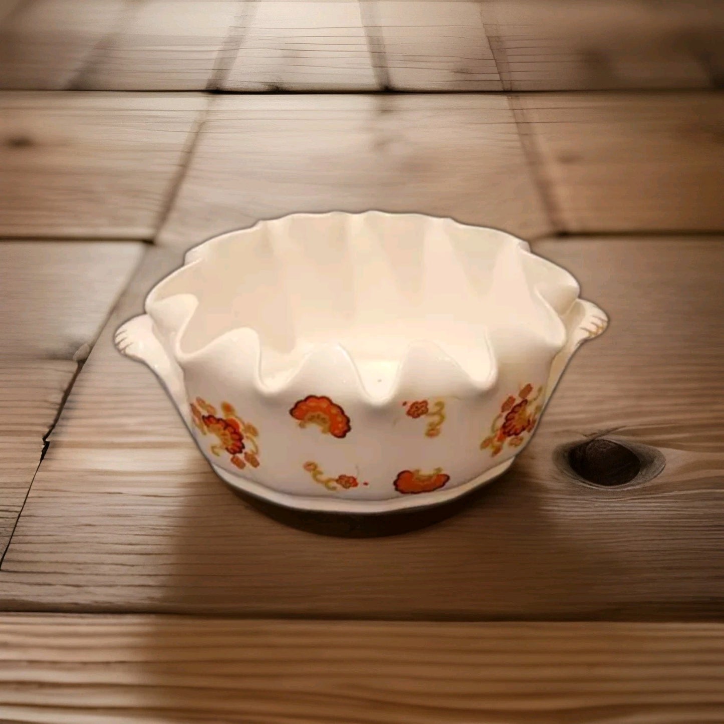 Minton oberon wavy edged bowl dish serving bowl 8" bone china England