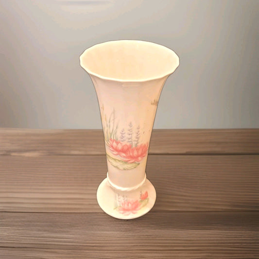 Aynsley Bone China Lily Pond 5” Tall  FLUTED VASE LILLY POND