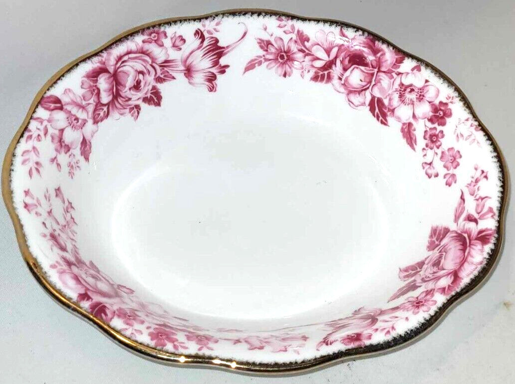 Royal Albert PARADISE RED oval Vegetable Bowl 9 1/8 Inches serving dish