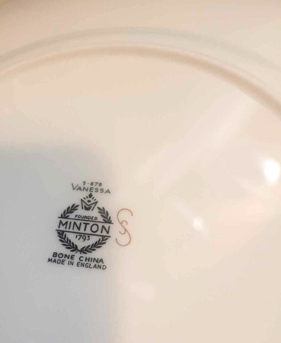 Minton Vanessa dinner Plate bone china England