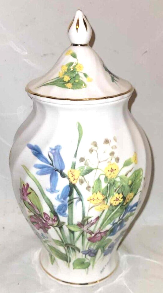 Jean Evans, st clears Wales Glyn-coch designs spring flowers lidded jar