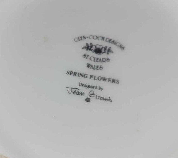 Jean Evans, st clears Wales Glyn-coch designs spring flowers lidded jar
