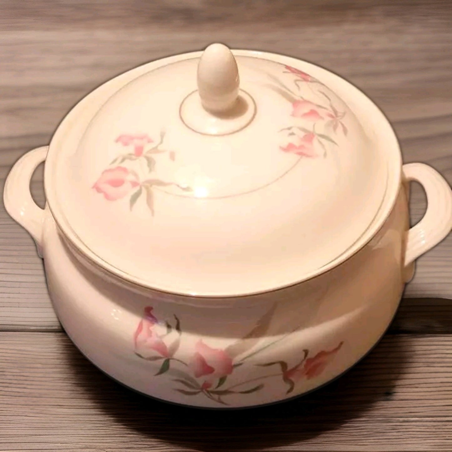 royal albert amelia lidded tureen Debenhams pink floral vegetable serving dish