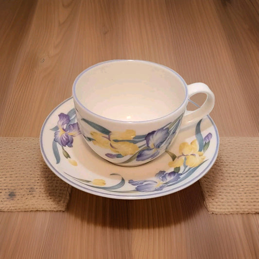 Vintage Royal Doulton LadyWood tea cup & saucer duo 1993 irises