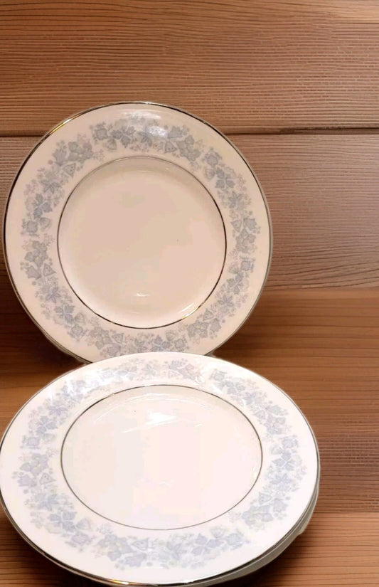 2x Royal Doulton Meadow Mist side Plates bone china England 6.5"