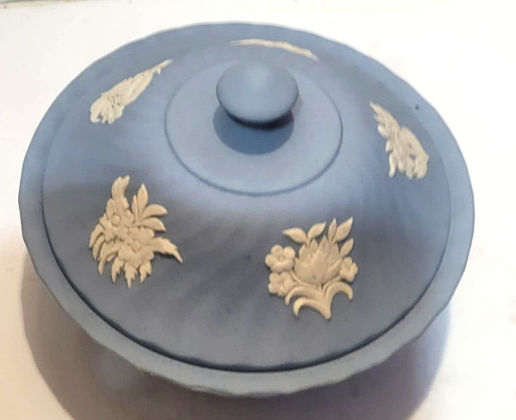 Wedgwood Jasperware blue round trinket lidded powder box 6" floral
