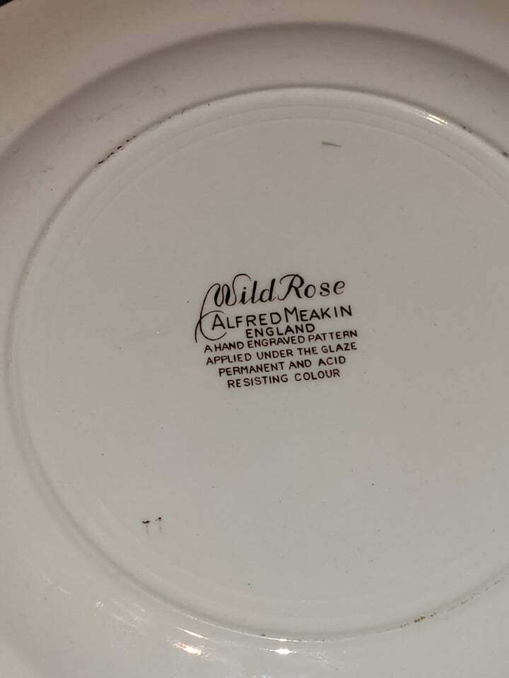 Vintage Alfred Meakin WILD ROSE Dinner Plate