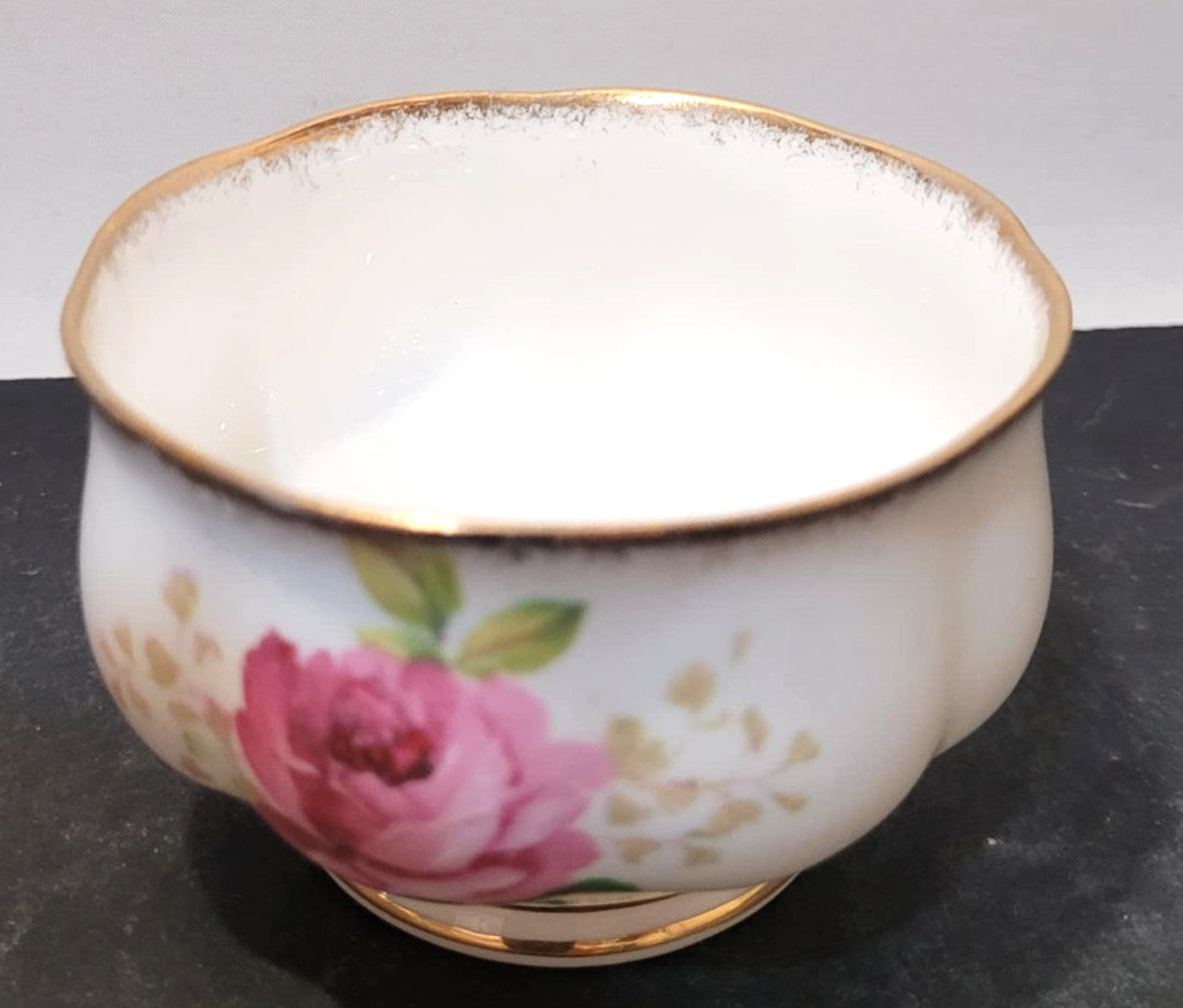 ROYAL ALBERT AMERICAN BEAUTY small sugar bowl for coffee