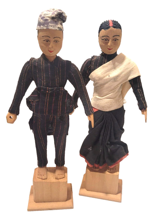 Vintage Nepalese Wooden Folk Art Dolls Traditional Village Couple 8" figurine
