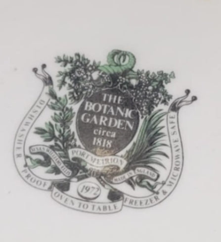 Additional photograph of the Portmeirion Botanic Garden Convolvulus Canton vase